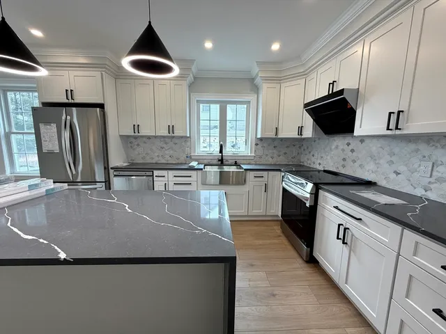 $3,400 | 67 Jewett Street, Unit 1, Newton, MA 02458