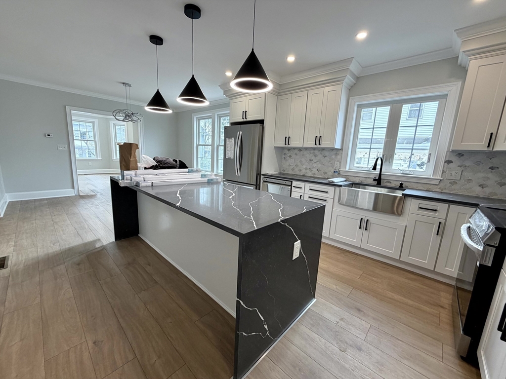 67 Jewett Street, Unit 1 Newton, MA 02458 - Photo 3 of 27