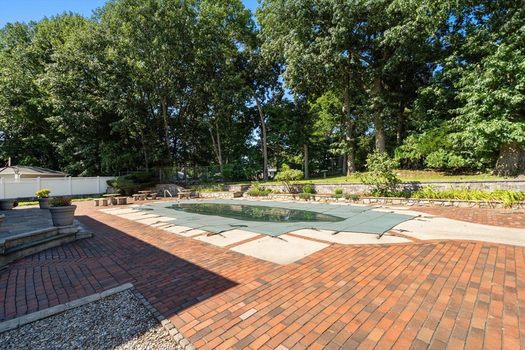 15 Cabot Road Stoneham, MA 02180 - Photo 19 of 20 Gallery Image 19