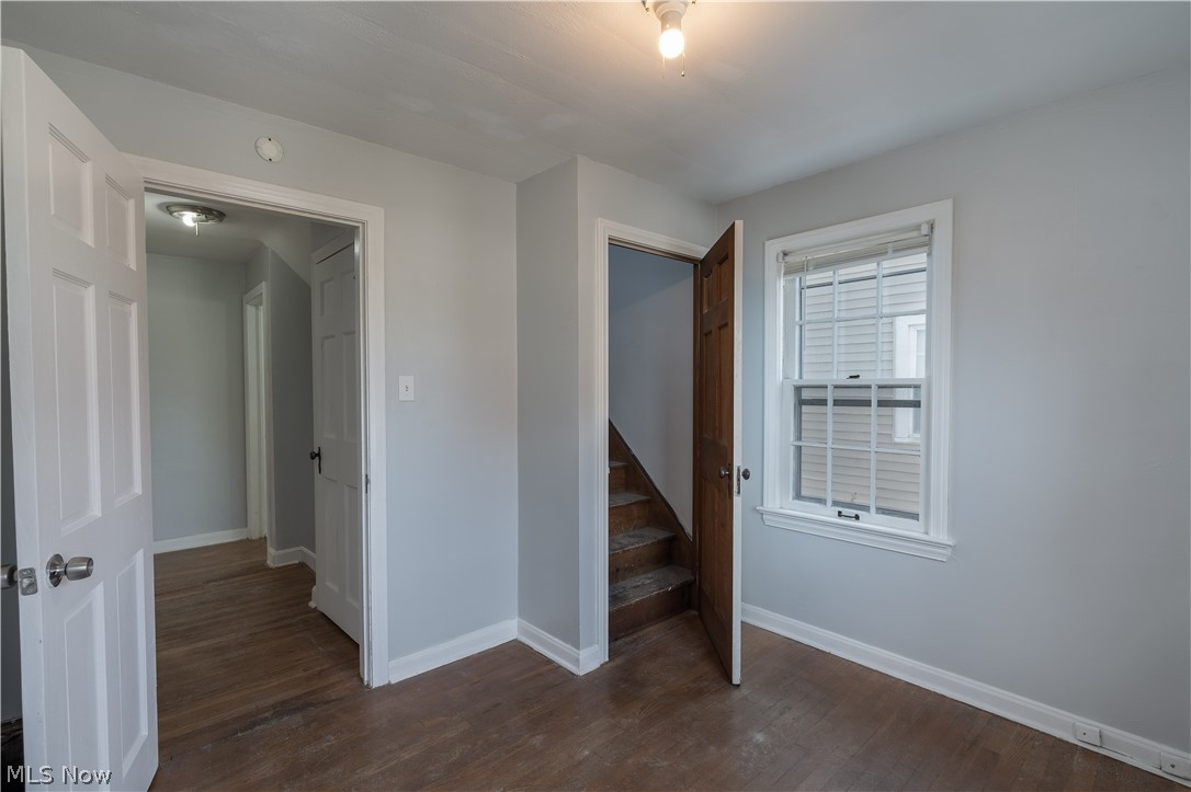 3742 Woodridge Road Cleveland, OH 44121 - Photo 15 of 31 Gallery Image 15
