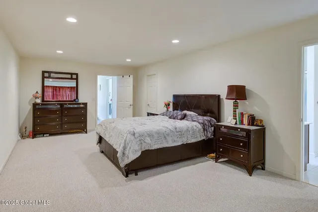 $3,950 | 65 Haywood Lane, North Greenbush, NY 12144