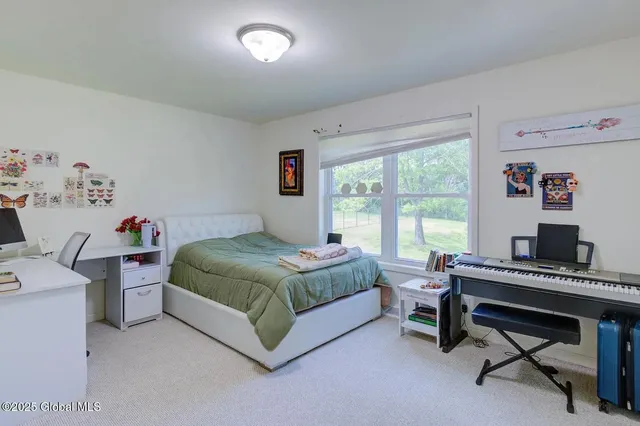 $3,950 | 65 Haywood Lane, North Greenbush, NY 12144