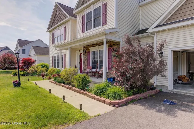 $3,950 | 65 Haywood Lane, North Greenbush, NY 12144