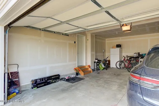 $3,950 | 65 Haywood Lane, North Greenbush, NY 12144