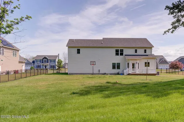 $3,950 | 65 Haywood Lane, North Greenbush, NY 12144