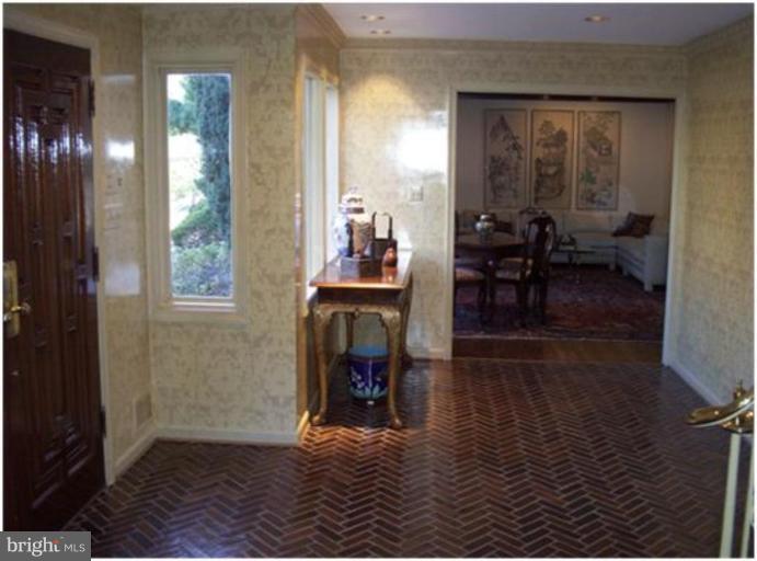 6909 Nevis Road Bethesda, MD 20817 - Photo 2 of 4 FOYER