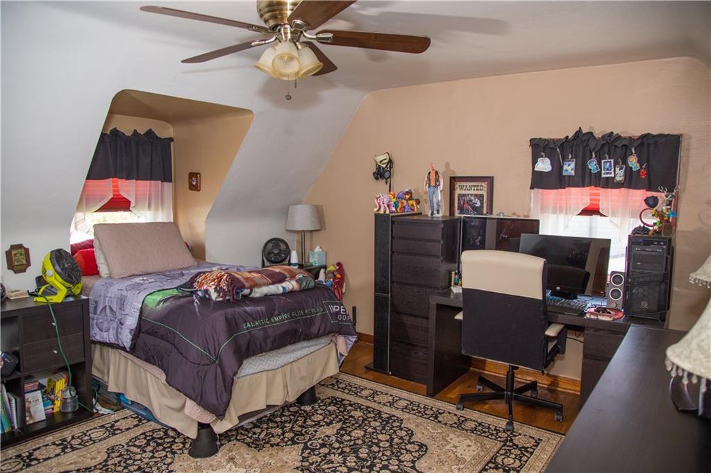 1648 Elderslee Road Pittsburgh, PA 15227 - Photo 19 of 25 Master Bedroom