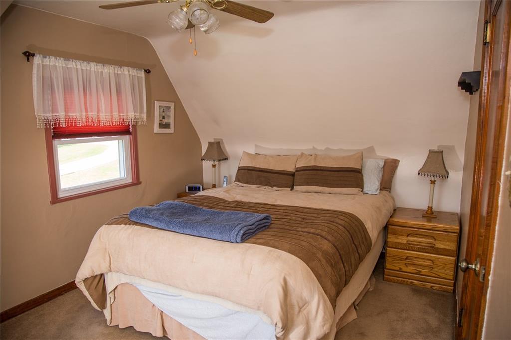 1648 Elderslee Road Pittsburgh, PA 15227 - Photo 20 of 25 3rd Bedroom