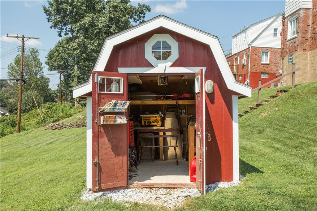 1648 Elderslee Road Pittsburgh, PA 15227 - Photo 4 of 25 Shed