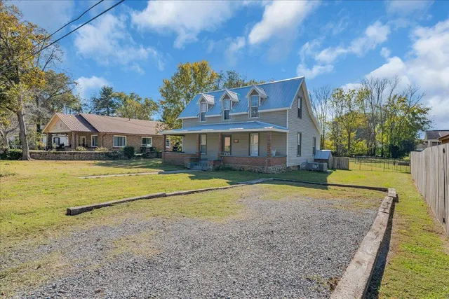 $1,850 | 121 College Street, Jasper, TN 37347