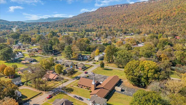 $1,850 | 121 College Street, Jasper, TN 37347