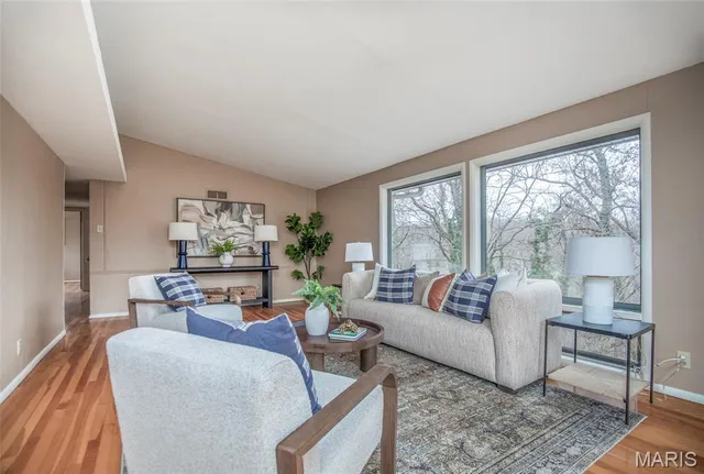 $475,000 | 193 Horseshoe Drive, Kirkwood, MO 63122