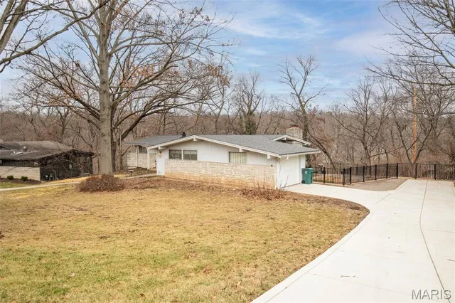 $475,000 | 193 Horseshoe Drive, Kirkwood, MO 63122