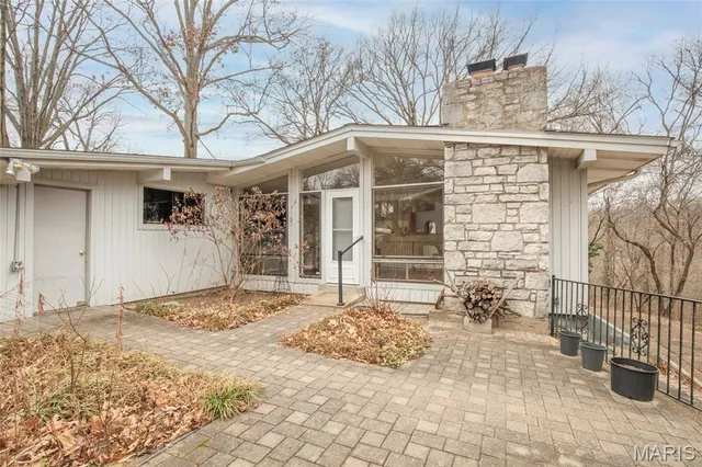 $475,000 | 193 Horseshoe Drive, Kirkwood, MO 63122