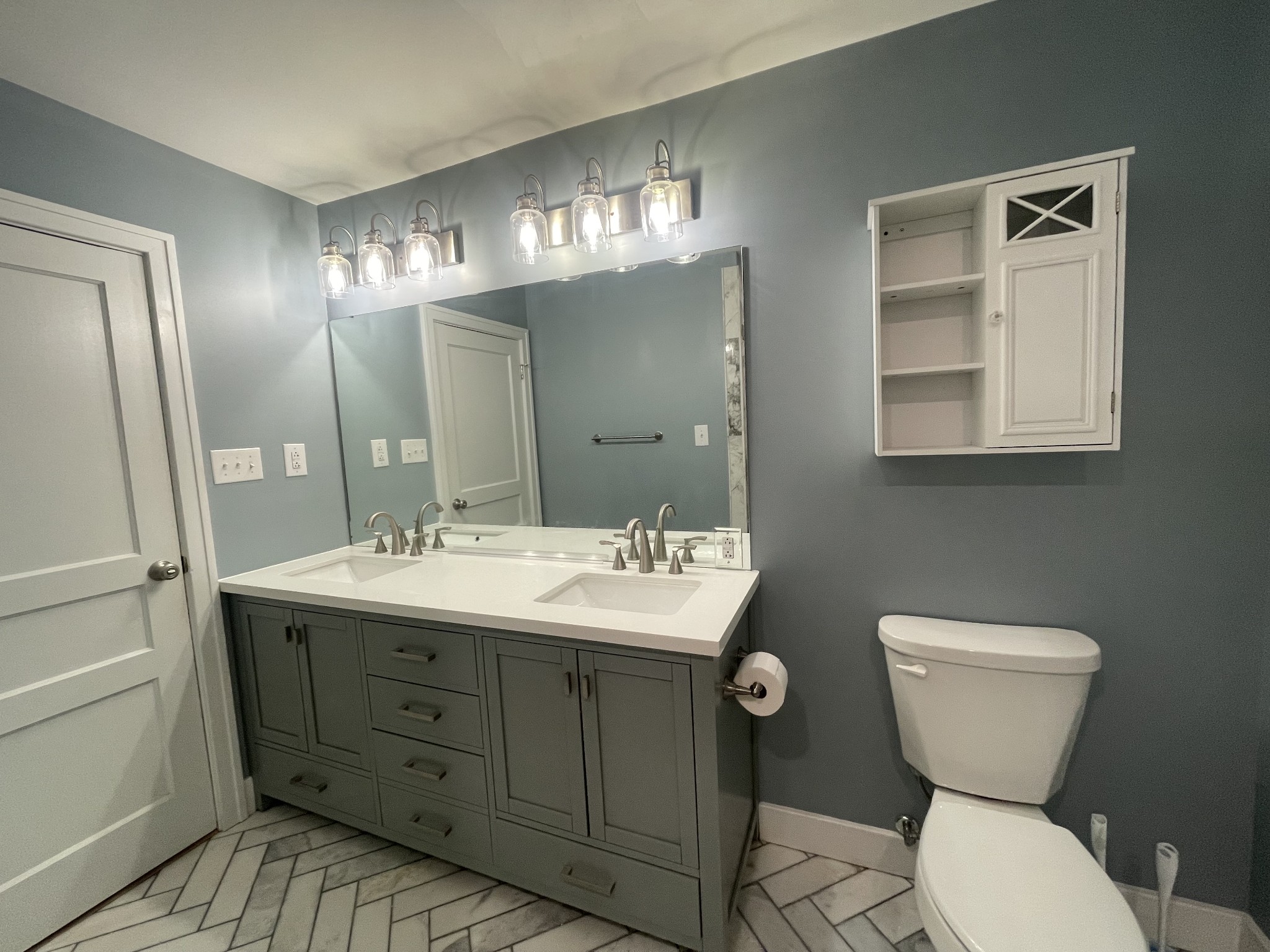 4467 Highway 431 Springfield, TN 37172 - Photo 35 of 47 a bathroom with a toilet sink and mirror