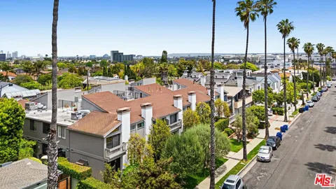 $1,450,000 | 1015 21st Street, Unit B, Santa Monica, CA 90403