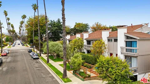 $1,450,000 | 1015 21st Street, Unit B, Santa Monica, CA 90403
