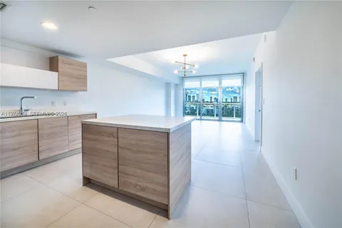 $545,000 | 16385 Biscayne Boulevard, Unit 1120, North Miami Beach, FL 33160