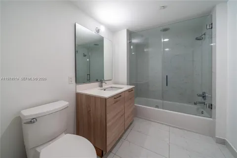 $545,000 | 16385 Biscayne Boulevard, Unit 1120, North Miami Beach, FL 33160