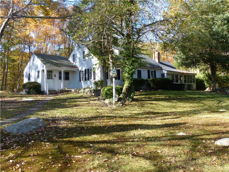 186 Colvintown Road Coventry, RI 02816 - Photo 3 of 7 Exterior Front.