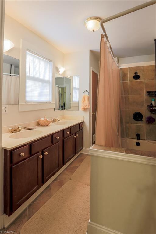 404 Spring Street Thomasville, NC 27360 - Photo 20 of 30 Gallery Image 20