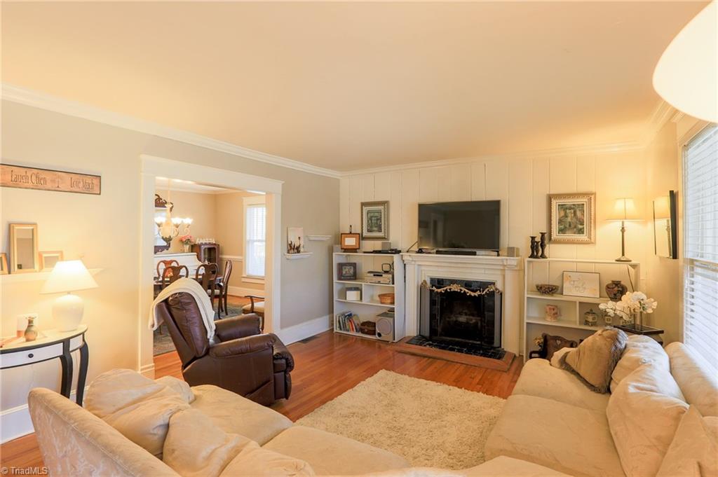 404 Spring Street Thomasville, NC 27360 - Photo 6 of 30 Gallery Image 6