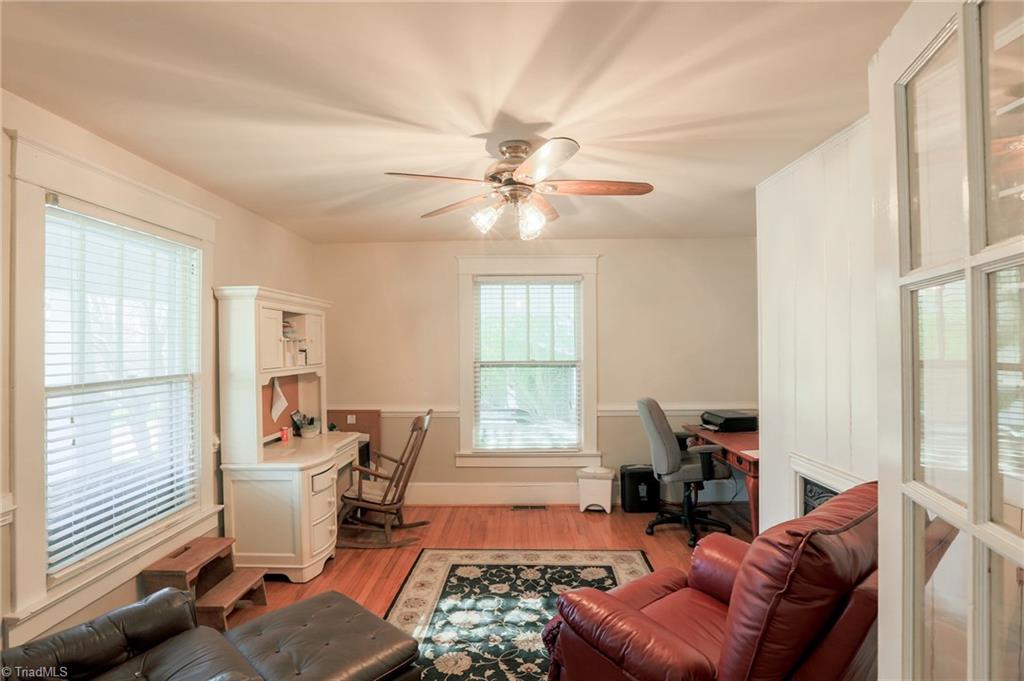 404 Spring Street Thomasville, NC 27360 - Photo 9 of 30 Gallery Image 9