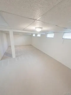 $174,900 | 1395 Redbird Drive, Florissant, MO 63031
