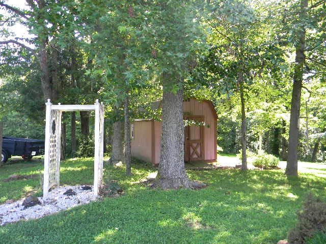 6540 Highfield Road Evansville, IN 47712 - Photo 19 of 24 Gallery Image 19