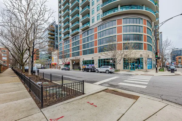 $320,000 | 340 West Superior Street, Unit 1006, Chicago, IL 60654
