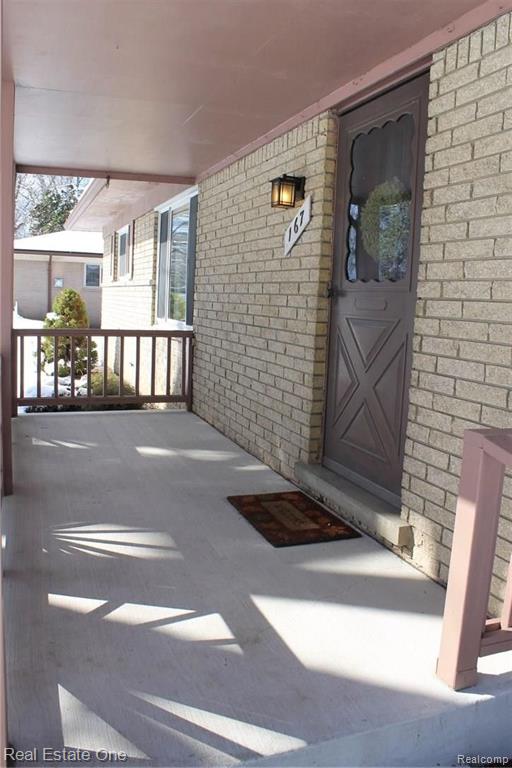 167 Booth Road Troy, MI 48085 - Photo 5 of 30