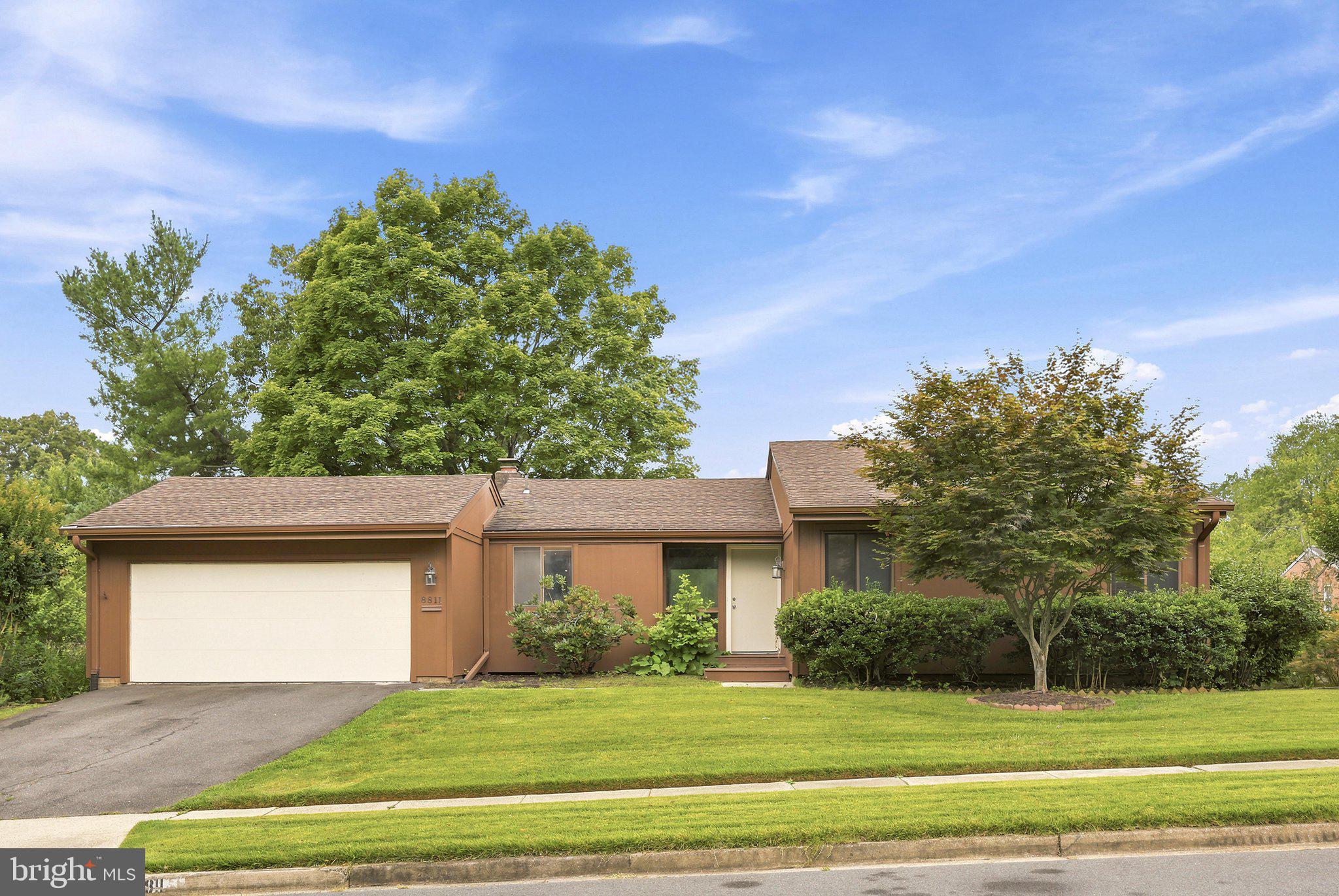 8811 Burbank Road Annandale, VA 22003 - Photo 4 of 53 Front Exterior
