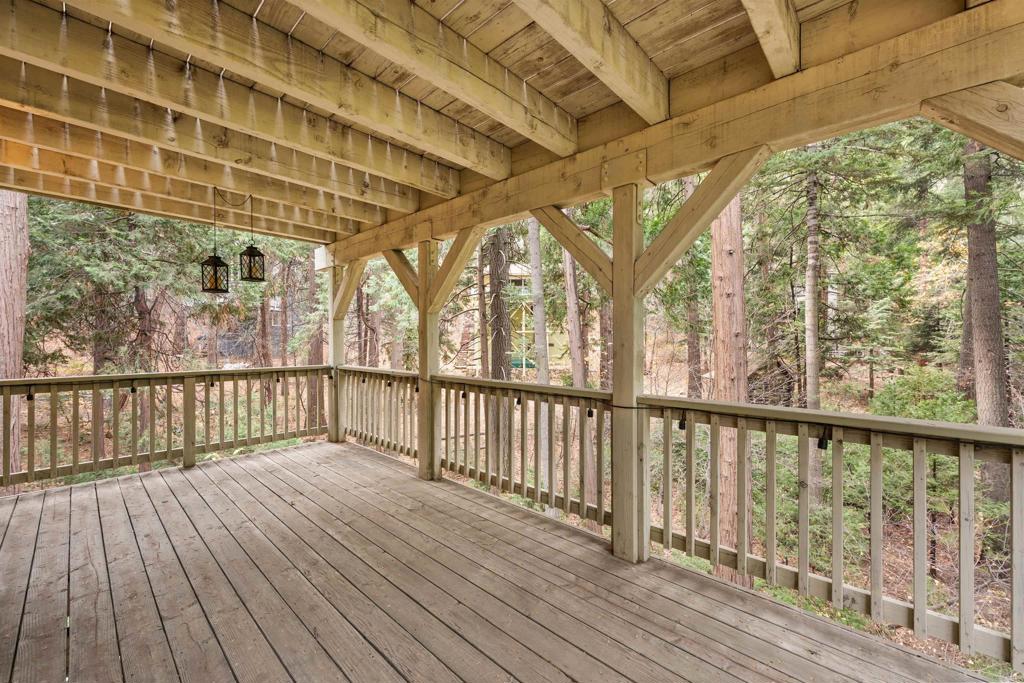 26328 Jacqueline Road Twin Peaks, CA 92391 - Photo 25 of 37 a view of entryway with wooden floor