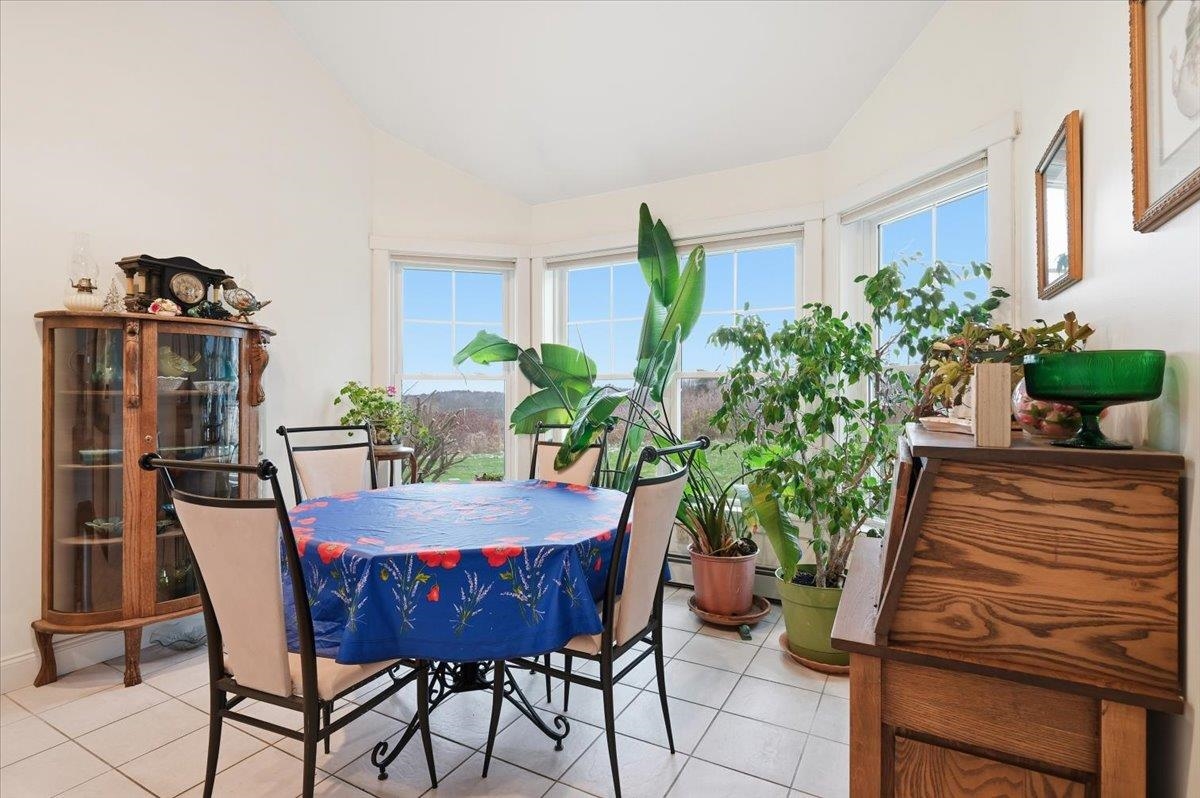 194 Commons Road Williston, VT 05495 - Photo 12 of 44