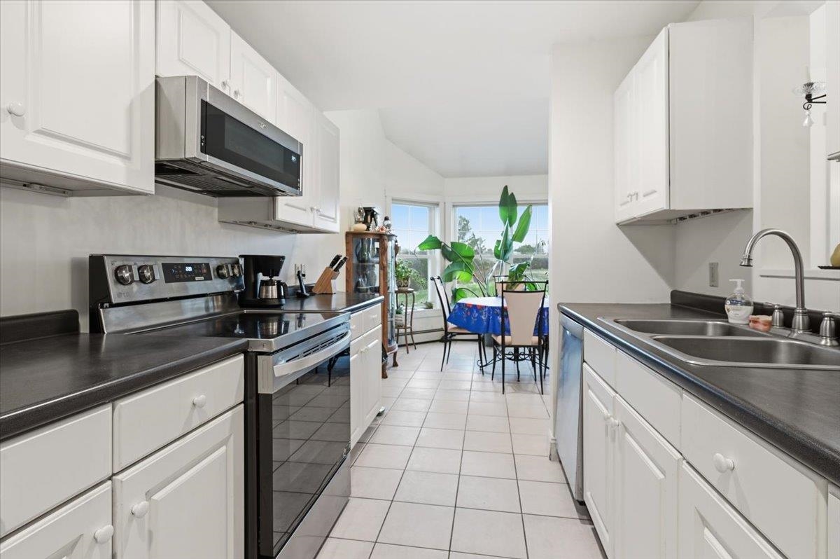 194 Commons Road Williston, VT 05495 - Photo 17 of 44