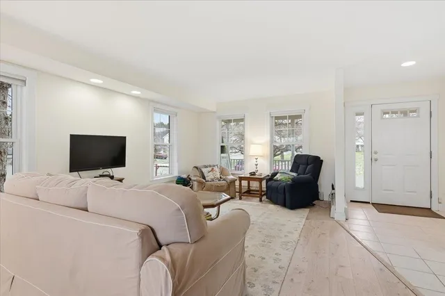 $479,900 | 194 Commons Road, Williston, VT 05495