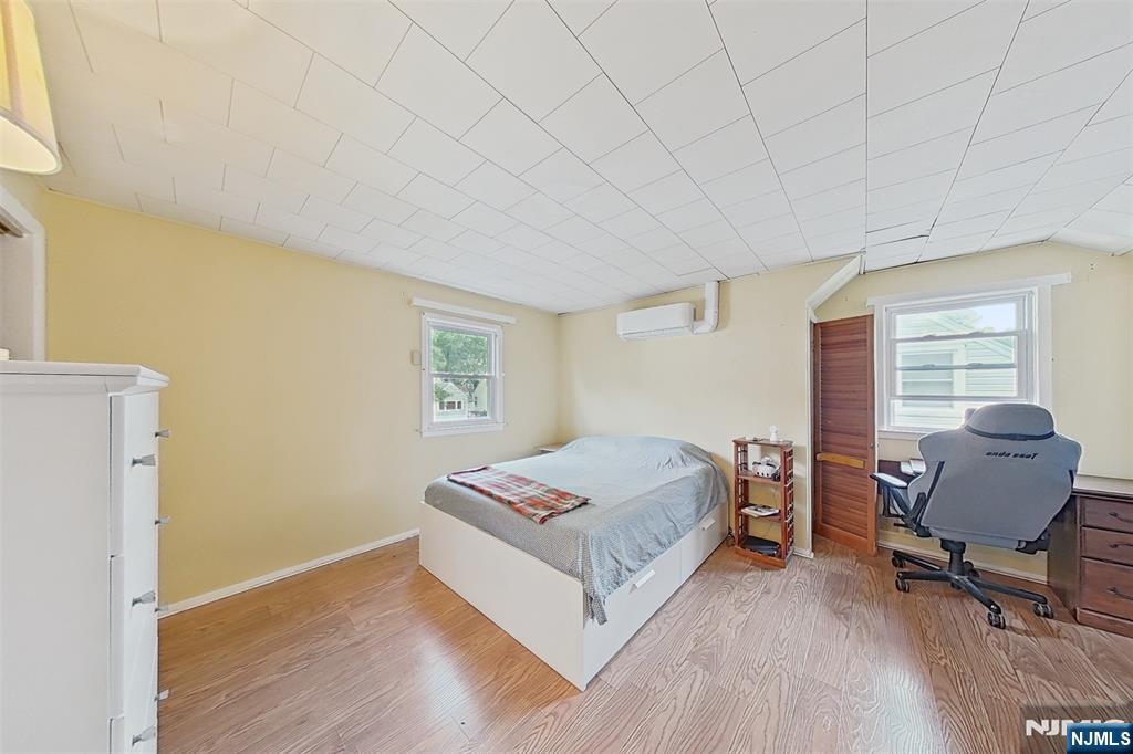 747 Brookside Road Rahway, NJ 07065 - Photo 29 of 40