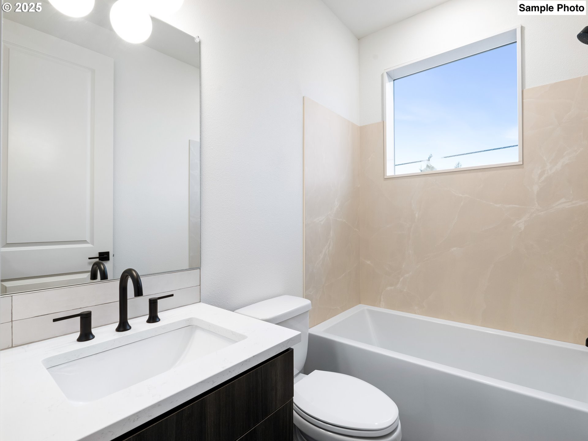 483 Northeast 72nd Avenue, Unit 3 Portland, OR 97213 - Photo 12 of 20