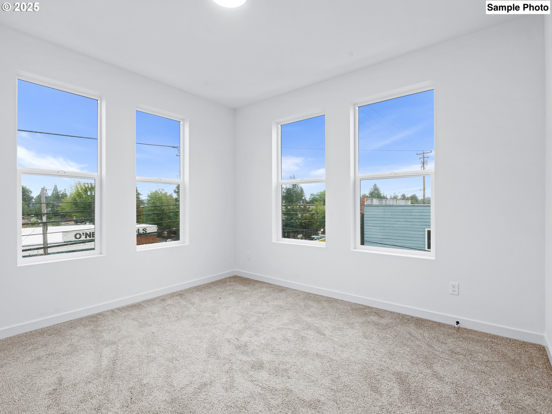 483 Northeast 72nd Avenue, Unit 3 Portland, OR 97213 - Photo 13 of 20