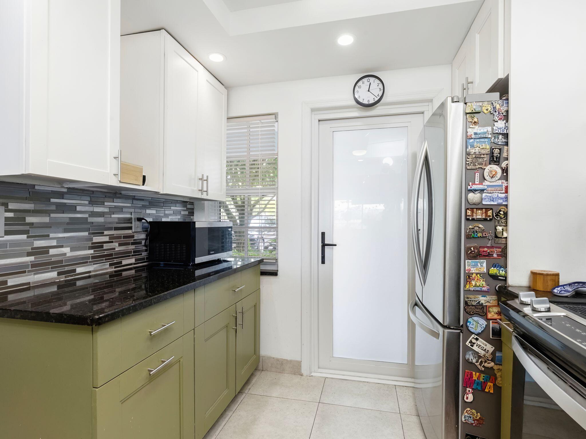 3100 North Course Lane, Unit 107 Pompano Beach, FL 33069 - Photo 12 of 32 11. 3100 N Course Ln Unit 107 Interior