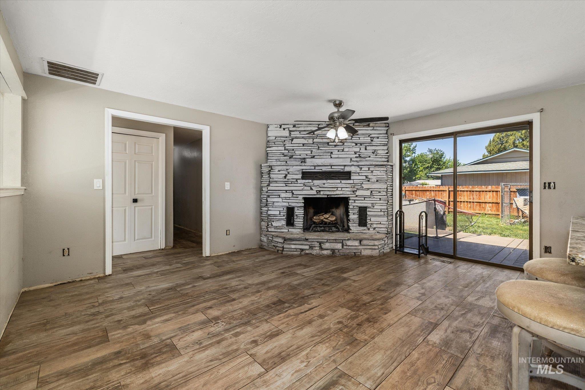 3829 South Constitution Way Boise, ID 83706 - Photo 10 of 34