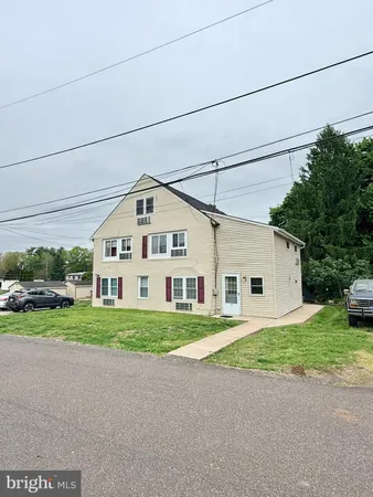 $1,650 | 735 Fisher Avenue, Pottstown, PA 19465