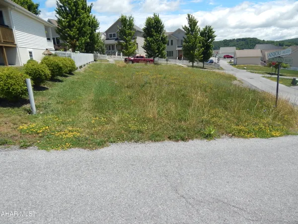 $45,000 | 503 Golden Lane, Hollidaysburg, PA 16648