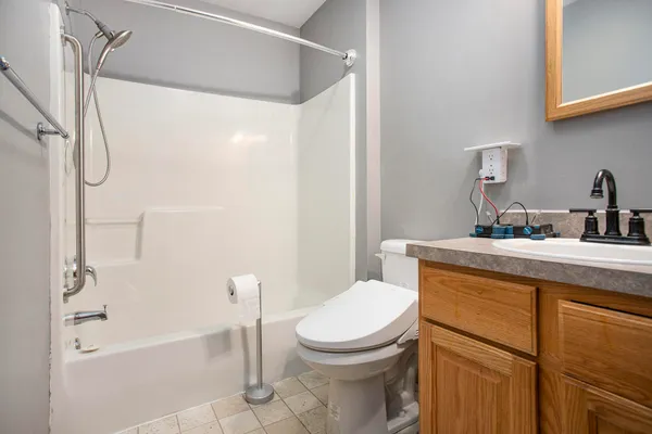 $435,000 | 23317 Michigan Avenue, Mendon, MI 49072