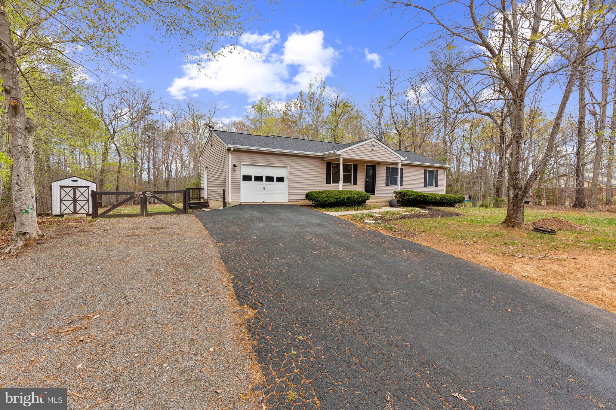 14172 Rogers Ford Road Sumerduck, VA 22742 - Photo 3 of 31