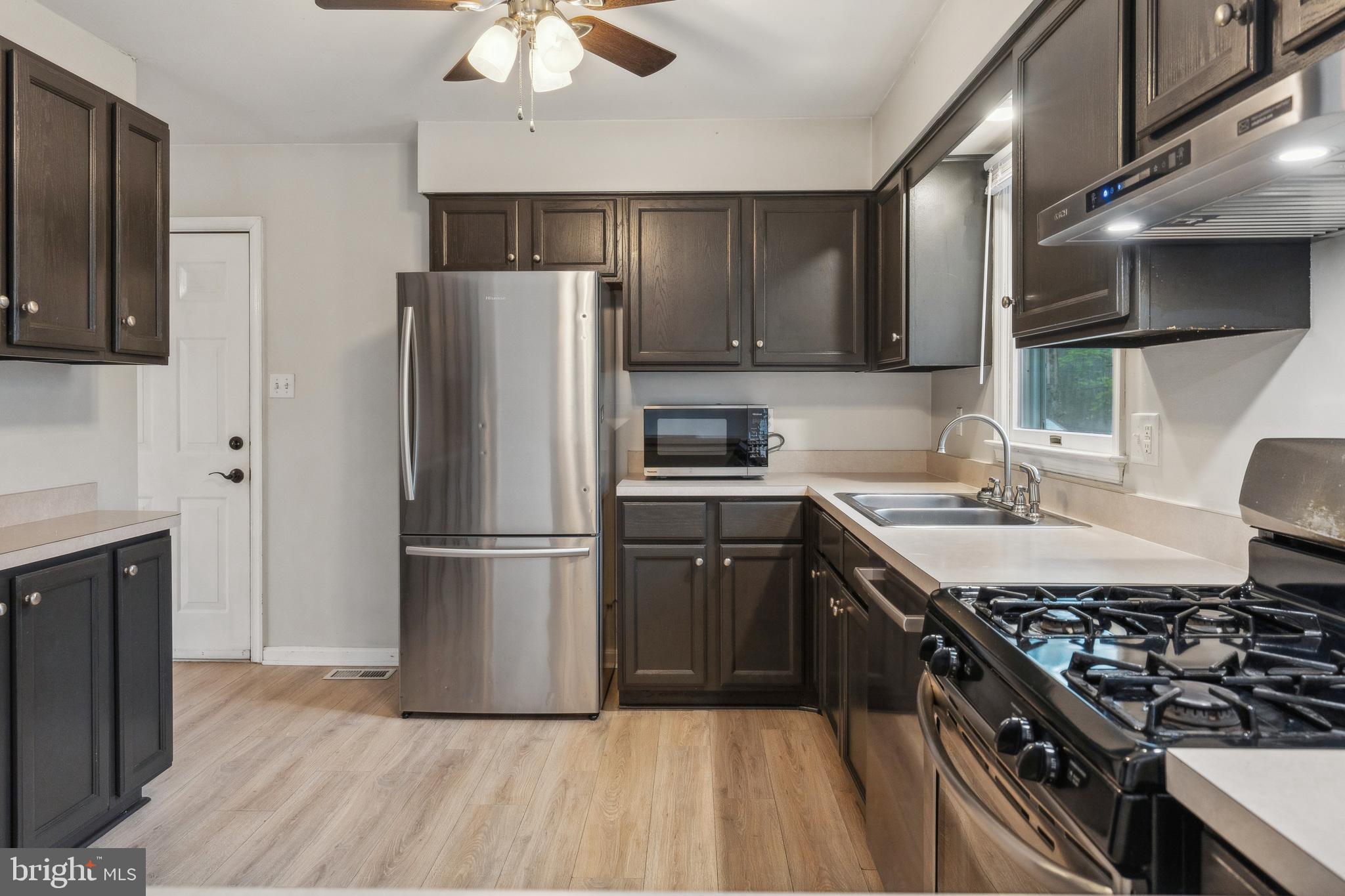 14172 Rogers Ford Road Sumerduck, VA 22742 - Photo 9 of 31 Kitchen