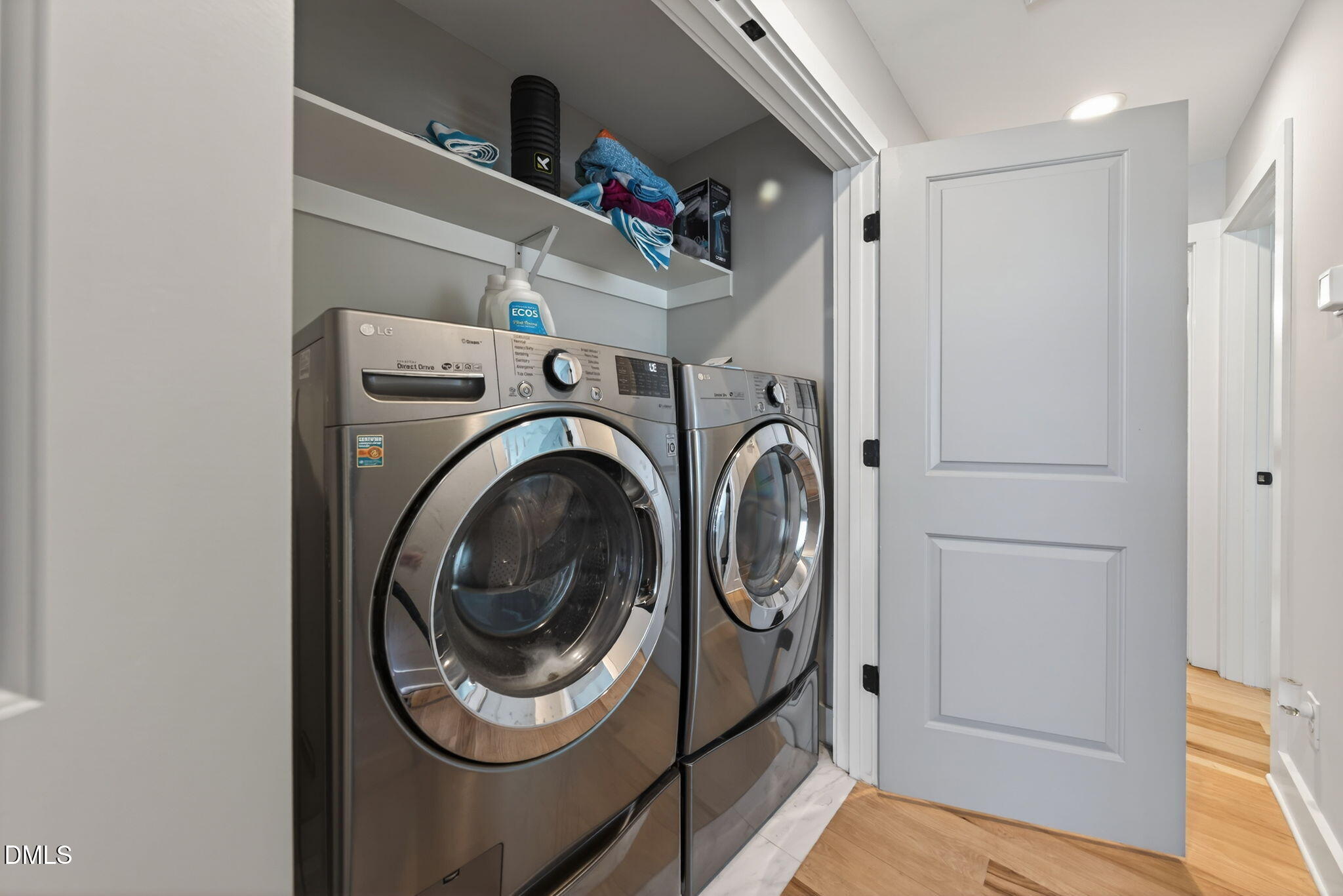 213 Lincoln Court Raleigh, NC 27610 - Photo 24 of 40 a utility room with dryer and washer