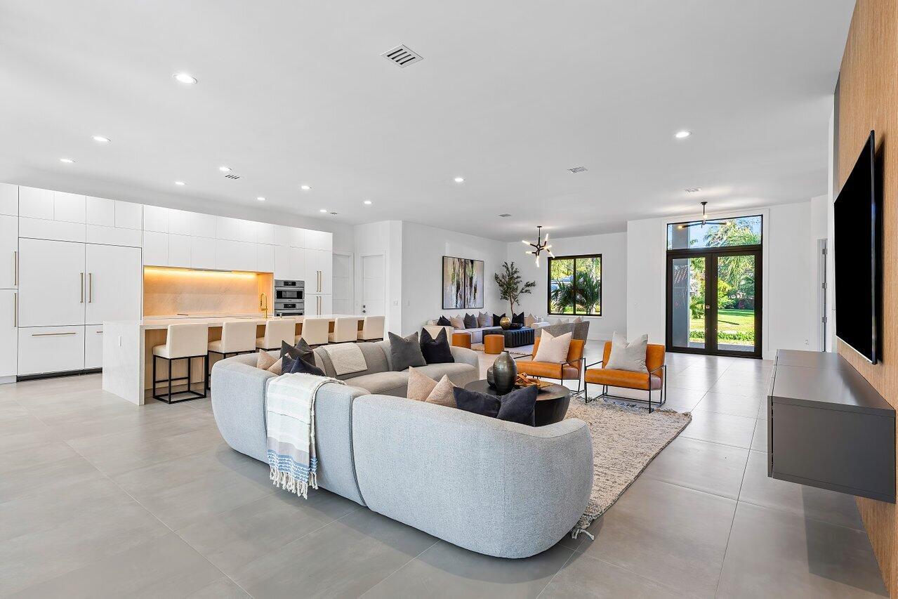 636 Eddy Street Boca Raton, FL 33487 - Photo 13 of 43 011-636EddyStreet-BocaRaton-FL-33487-SMA