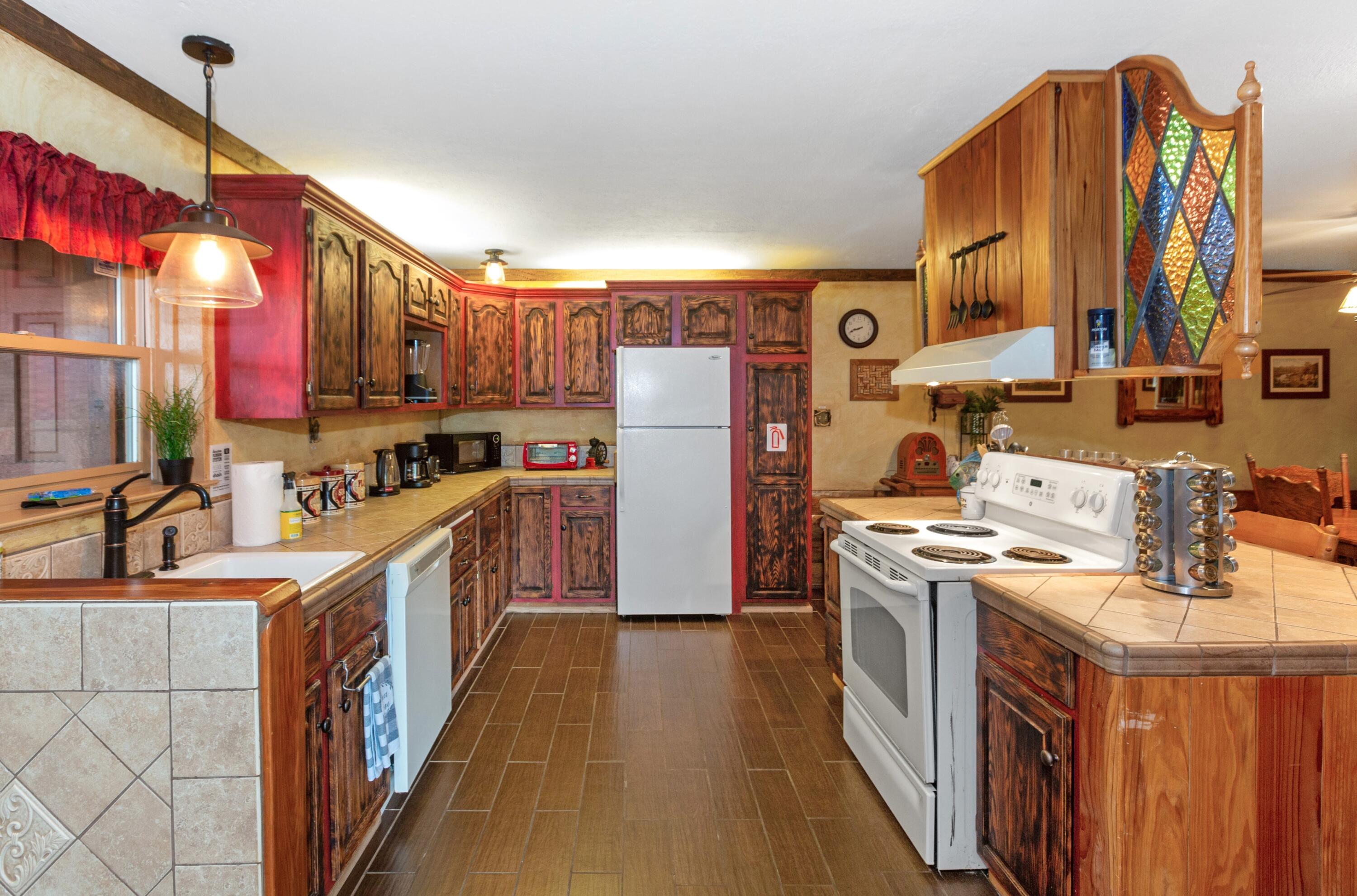42182 Mynatt Drive Three Rivers, CA 93271 - Photo 42 of 67 Downstairs Kitchen 1