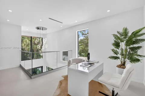 $2,499,000 | 604 Southwest 7th Street, Fort Lauderdale, FL 33315
